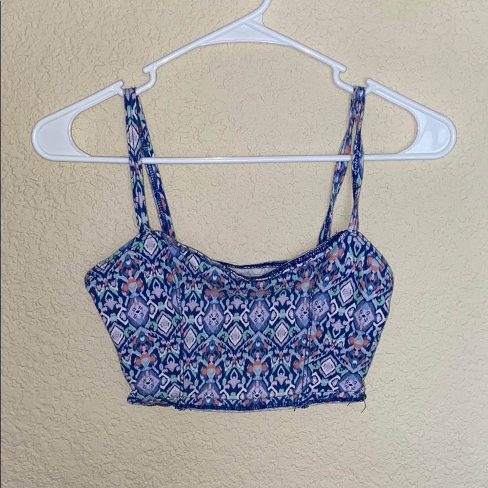 Crop top